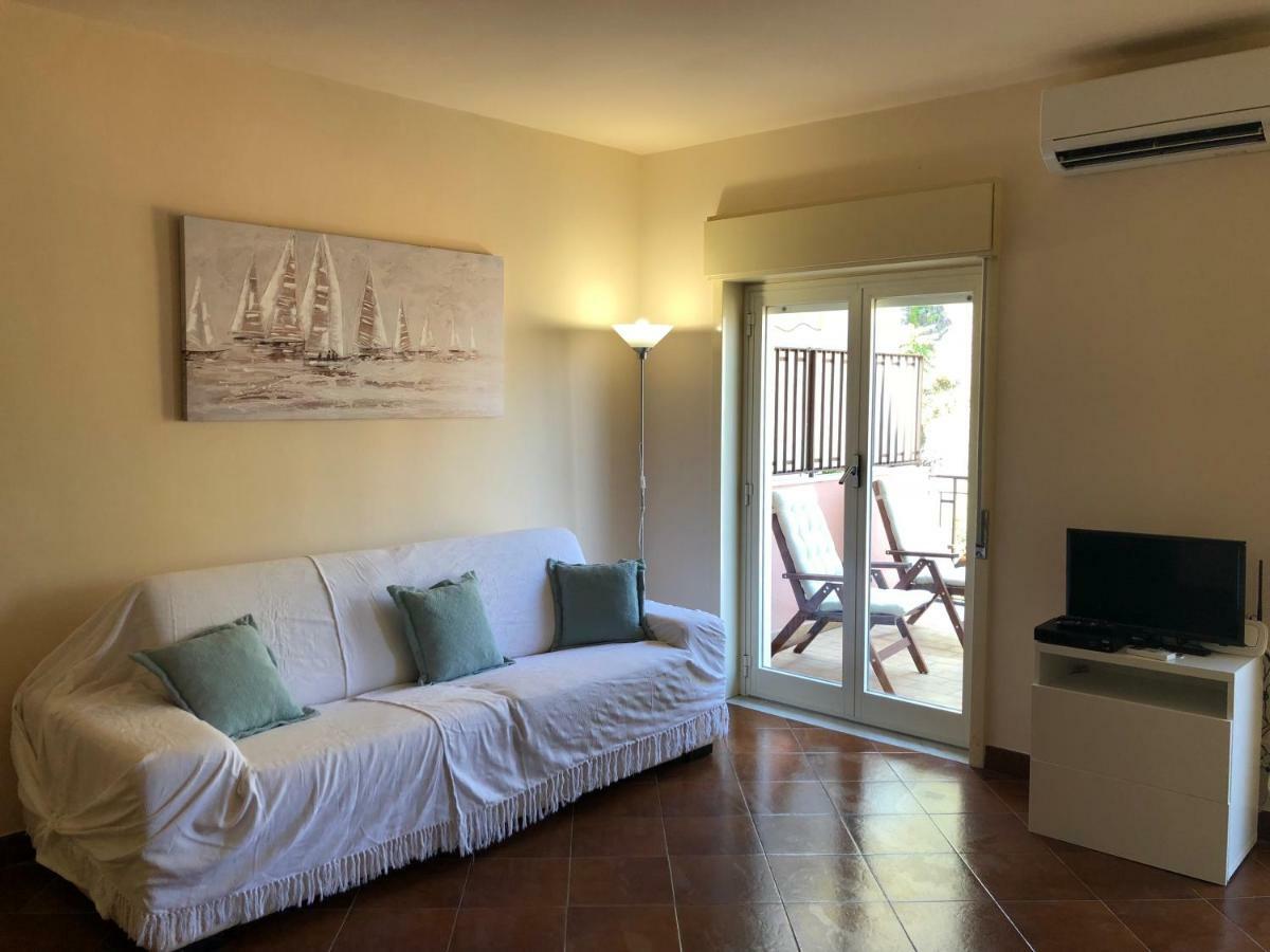 陶尔米纳La Casa Di Andrea公寓 外观 照片