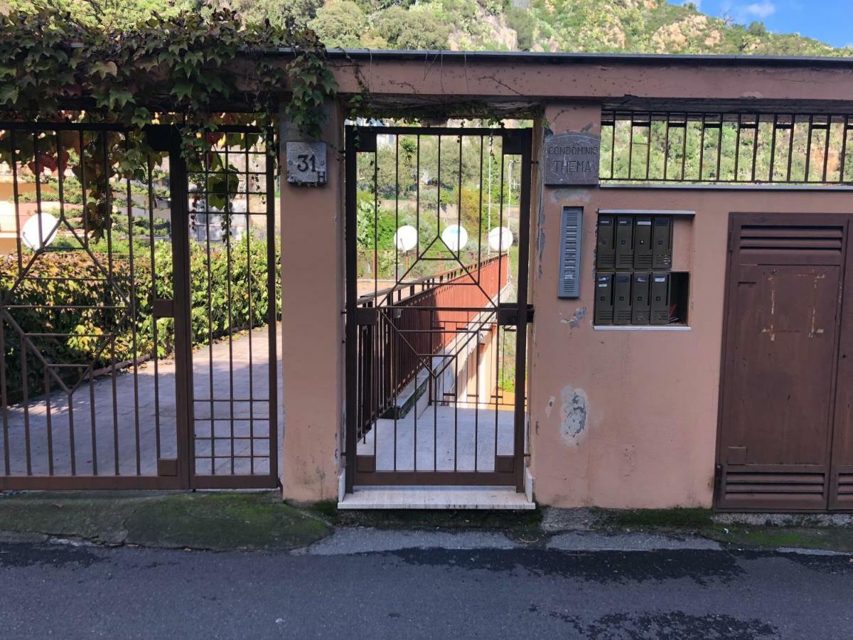 陶尔米纳La Casa Di Andrea公寓 外观 照片